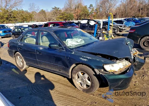 1999 Honda Accord Ex from USA, damaged, VIN 1HGCG1653XA057008